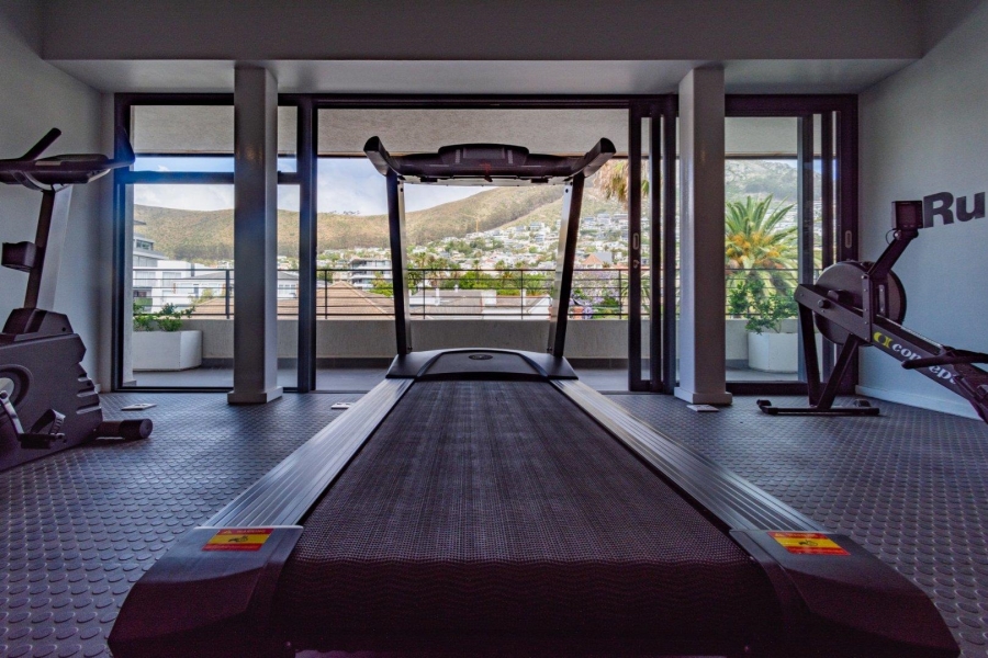 2 Bedroom Property for Sale in Sea Point Western Cape